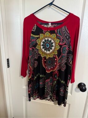 Paisley Grace Boutique Mixed Pattern Paisley Raglan Top Tunic